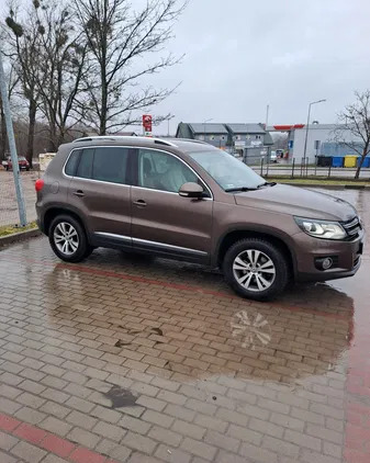 volkswagen tiguan Volkswagen Tiguan cena 51660 przebieg: 282000, rok produkcji 2012 z Wieruszów